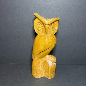 Vintage 1980 Artist Signed Decorative Rustic Hand Carved Wooden Owl Figurine 6"